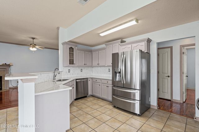 8365 Olivia Lane, Southaven, MS 38672