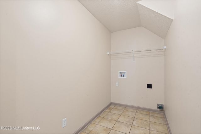 8365 Olivia Lane, Southaven, MS 38672