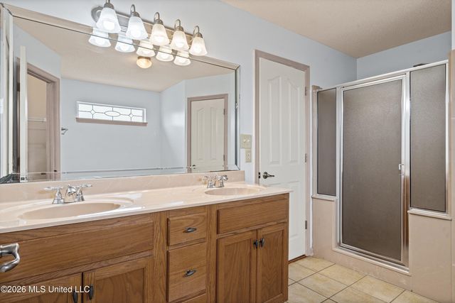 8365 Olivia Lane, Southaven, MS 38672