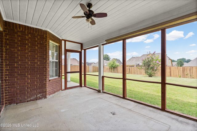 8365 Olivia Lane, Southaven, MS 38672