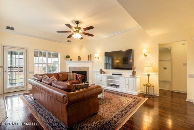 8365 Olivia Lane, Southaven, MS 38672
