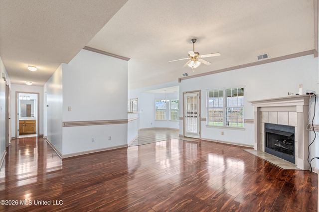8365 Olivia Lane, Southaven, MS 38672