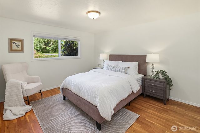 7061 NE 137th Street, Kirkland, WA 98034