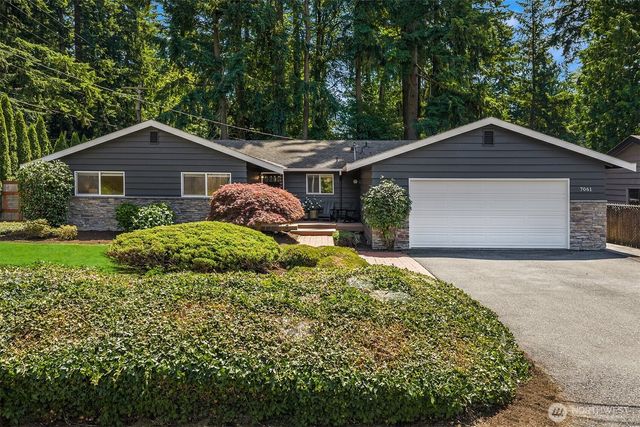 7061 NE 137th Street, Kirkland, WA 98034