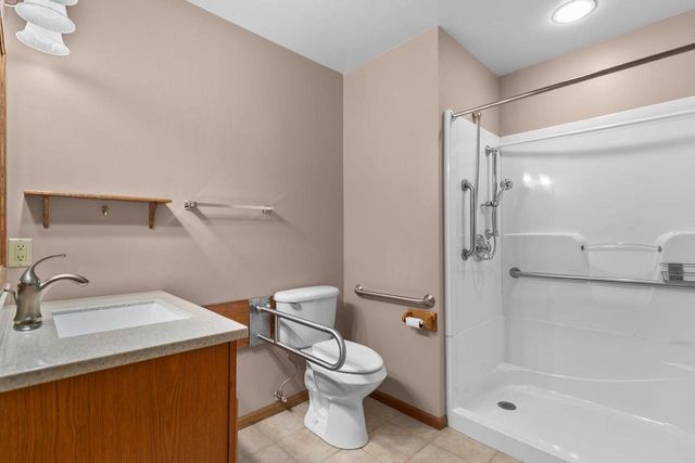1274 W 18TH AVENUE, Oshkosh, WI 54904