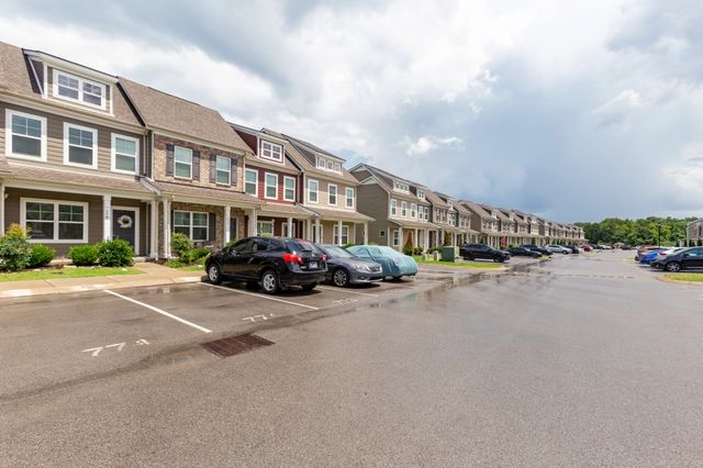 774 Bradburn Village Way, Antioch, TN 37013