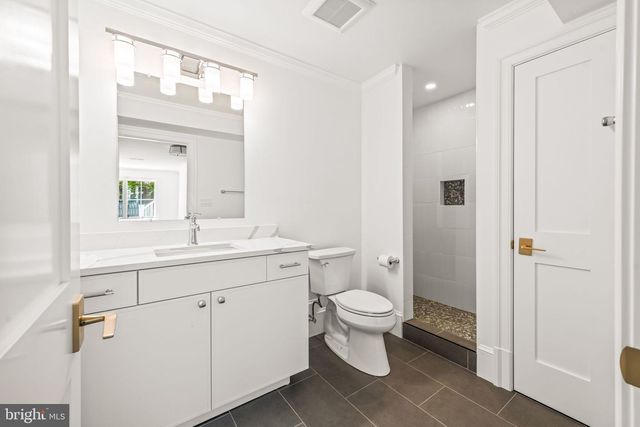 414 RUCKER PLACE, Alexandria, VA 22301