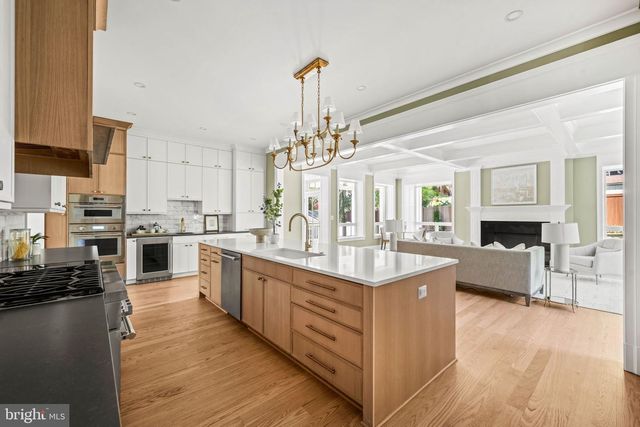 414 RUCKER PLACE, Alexandria, VA 22301