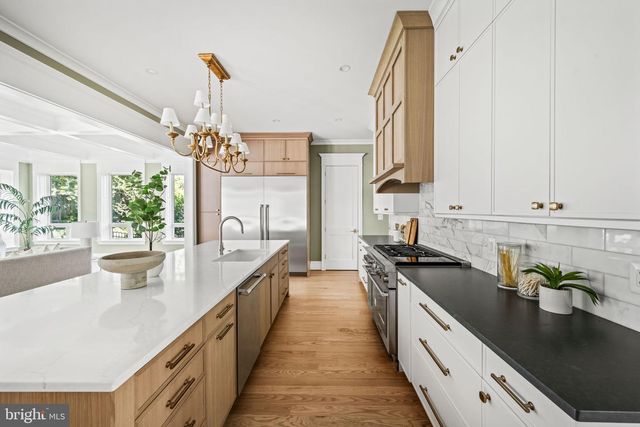 414 RUCKER PLACE, Alexandria, VA 22301