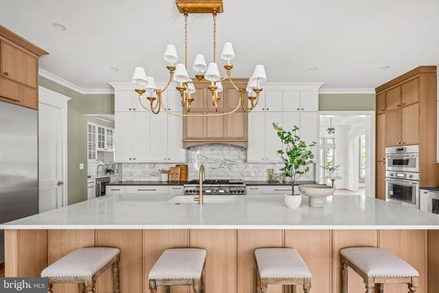 414 RUCKER PLACE, Alexandria, VA 22301