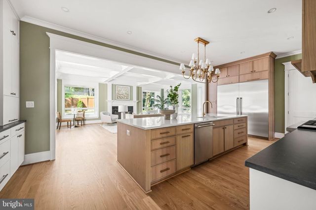 414 RUCKER PLACE, Alexandria, VA 22301