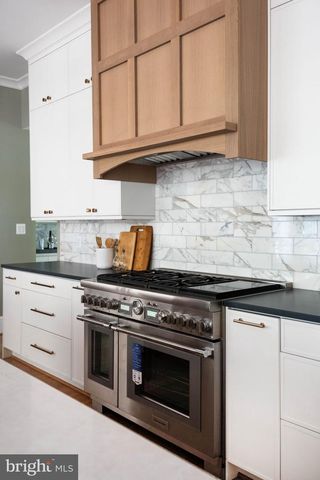 414 RUCKER PLACE, Alexandria, VA 22301