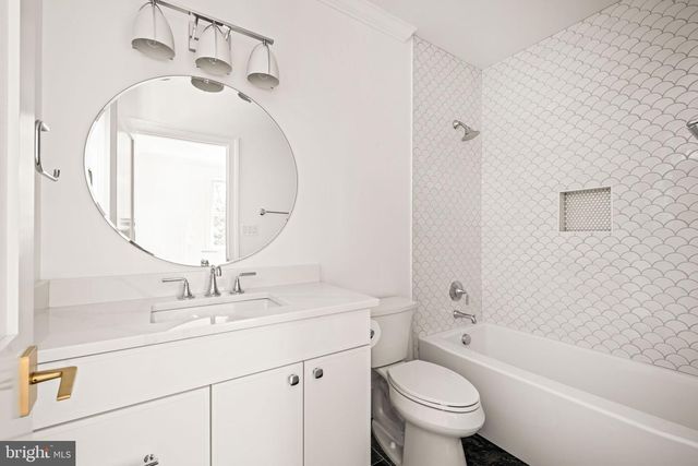 414 RUCKER PLACE, Alexandria, VA 22301