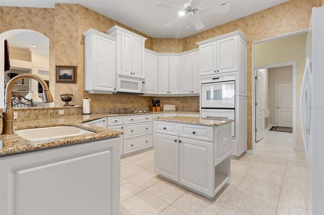 9453 SAVANNAH COURT, Weeki Wachee, FL 34613
