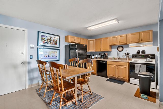 34 Dunbarton Rd Apt 3G, Manchester, NH 03102