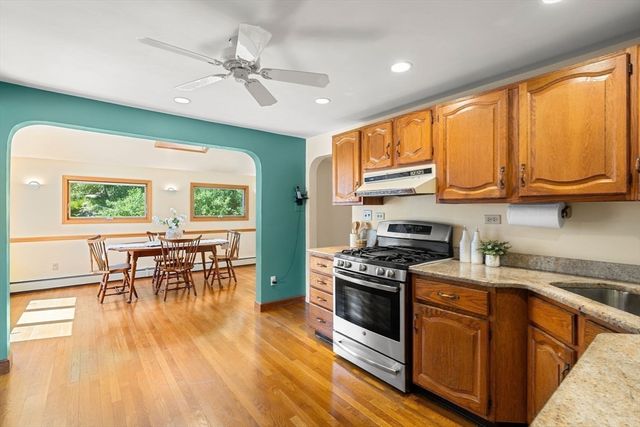 26 Lawrence Ln, Arlington, MA 02474