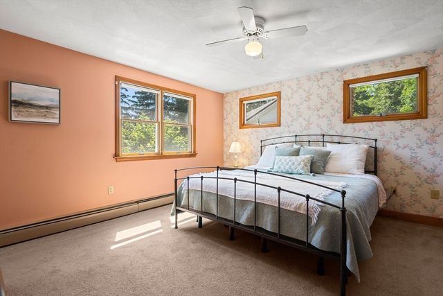 26 Lawrence Ln, Arlington, MA 02474