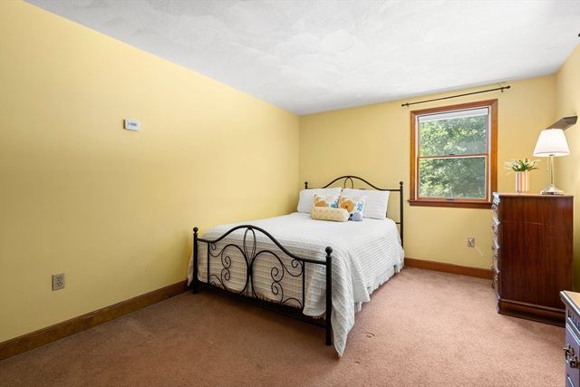 26 Lawrence Ln, Arlington, MA 02474