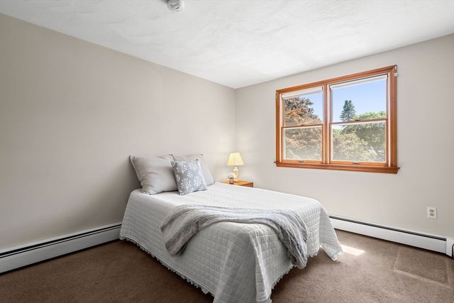 26 Lawrence Ln, Arlington, MA 02474