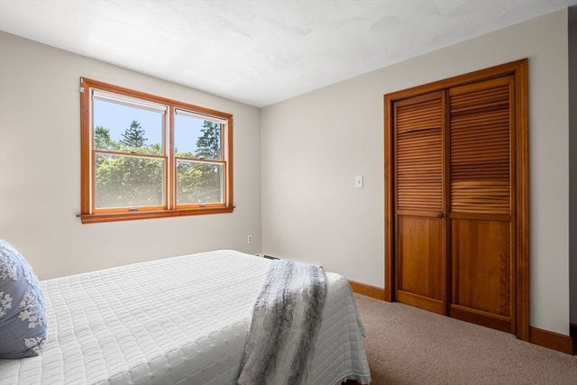 26 Lawrence Ln, Arlington, MA 02474