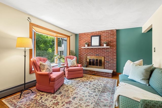 26 Lawrence Ln, Arlington, MA 02474