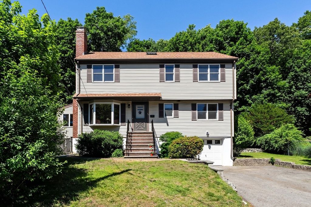 26 Lawrence Ln, Arlington, MA 02474