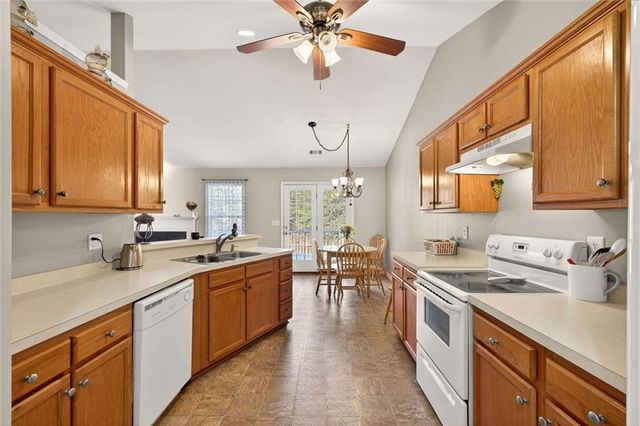 443 Beacon Drive, Maysville, GA 30558