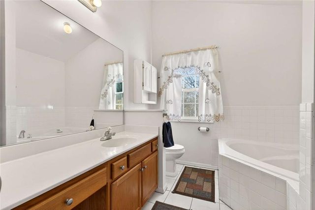 443 Beacon Drive, Maysville, GA 30558