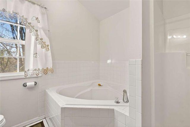 443 Beacon Drive, Maysville, GA 30558