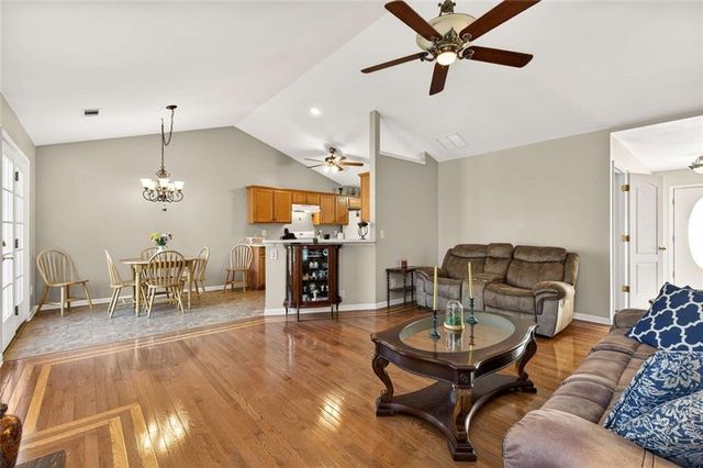 443 Beacon Drive, Maysville, GA 30558