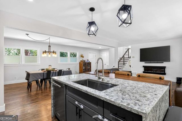 5500 Sherrell Drive, Atlanta, GA 30342