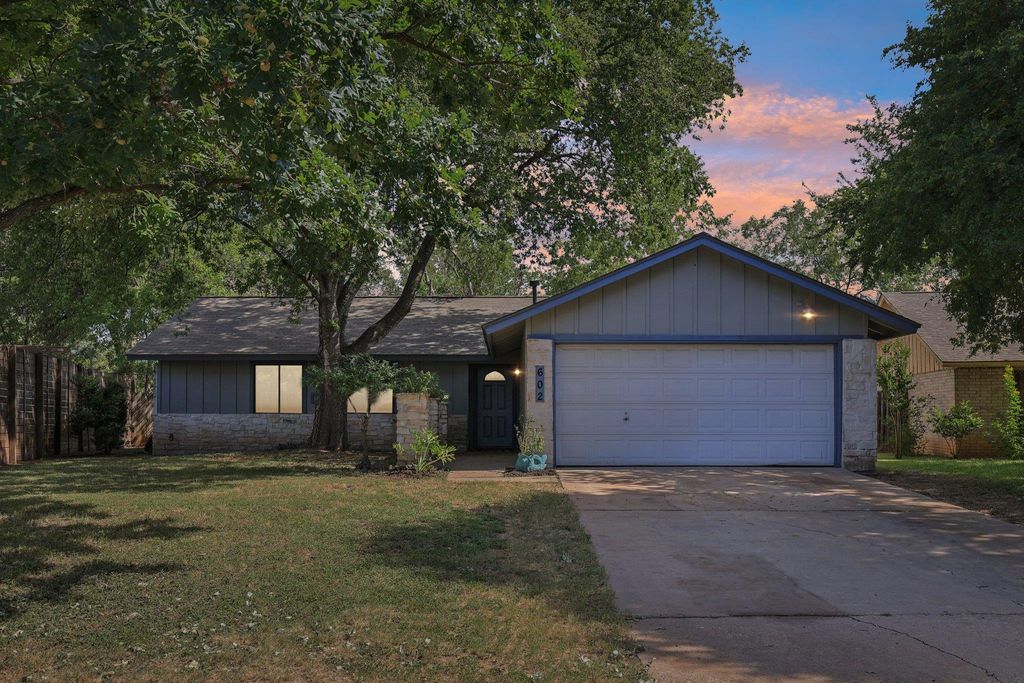 602 Old Stone RD, Austin, TX 78745