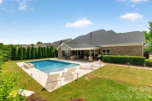 10601 Waxhaw Manor Drive, Waxhaw, NC 28173