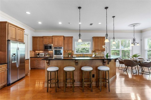 3911 W DALE AVENUE, Tampa, FL 33609