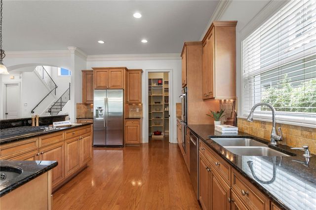 3911 W DALE AVENUE, Tampa, FL 33609