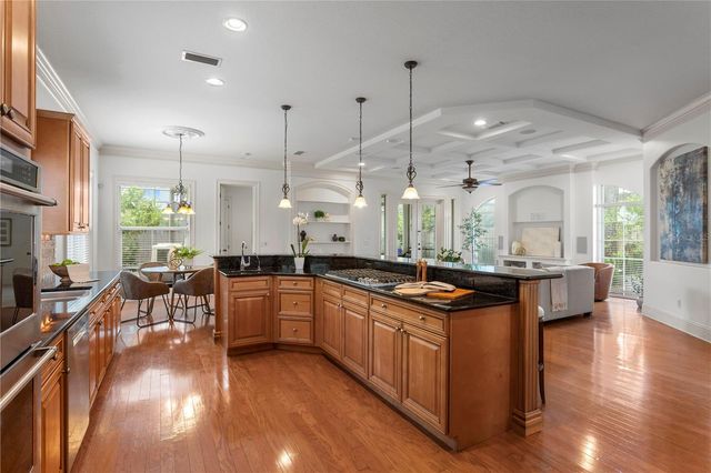 3911 W DALE AVENUE, Tampa, FL 33609