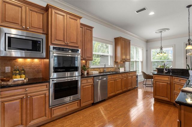 3911 W DALE AVENUE, Tampa, FL 33609