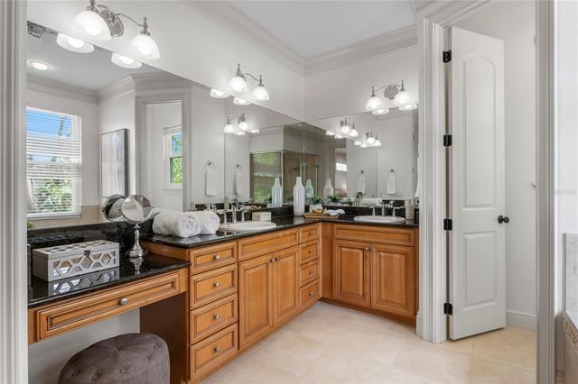 3911 W DALE AVENUE, Tampa, FL 33609