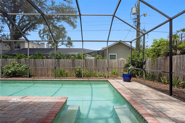 3911 W DALE AVENUE, Tampa, FL 33609