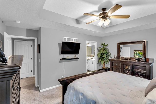 11709 N Windsor Avenue, Kansas City, MO 64157