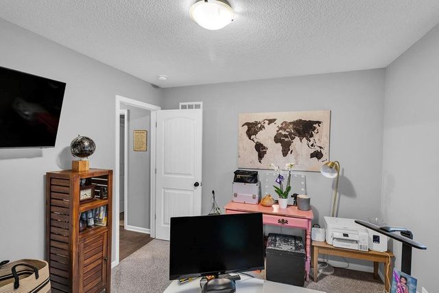 11709 N Windsor Avenue, Kansas City, MO 64157