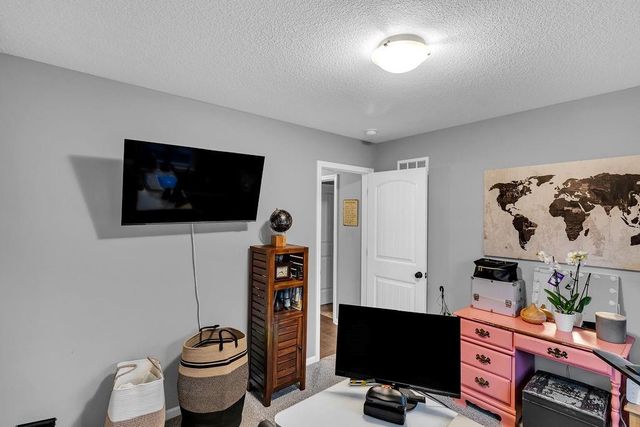 11709 N Windsor Avenue, Kansas City, MO 64157