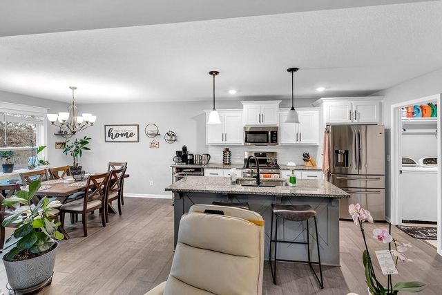 11709 N Windsor Avenue, Kansas City, MO 64157