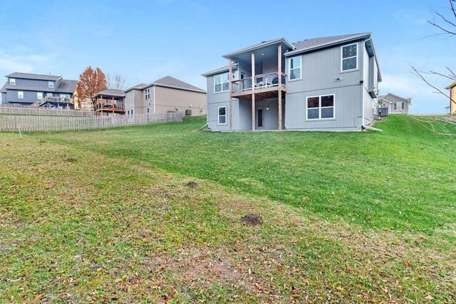 11709 N Windsor Avenue, Kansas City, MO 64157