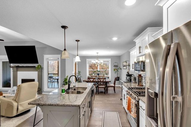 11709 N Windsor Avenue, Kansas City, MO 64157