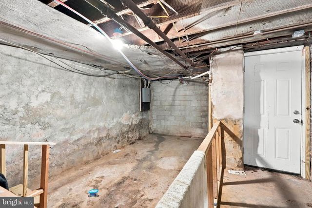 6305 KINGSESSING AVE, Philadelphia, PA 19142