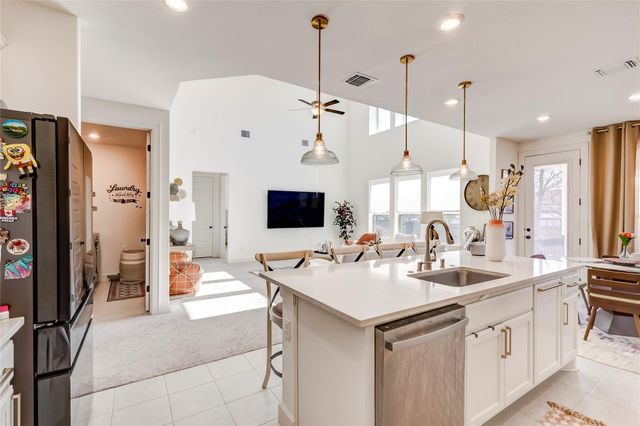 133 Goshen DR, Dripping Springs, TX 78620