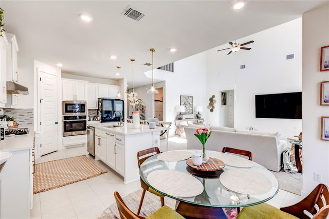 133 Goshen DR, Dripping Springs, TX 78620