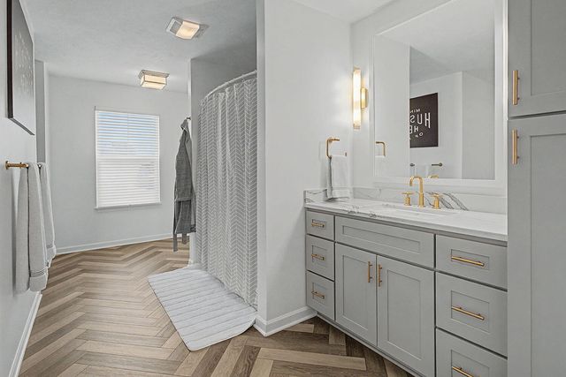 6090 E Alanada Court, Caledonia, MI 49316