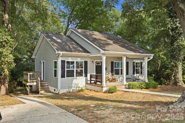 303 S Mountain Street, Cherryville, NC 28021